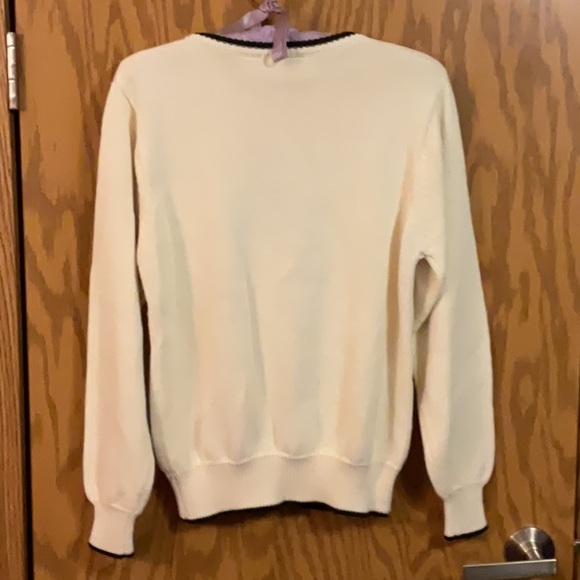 Country Suburbans Sweater - Picture 3 of 4